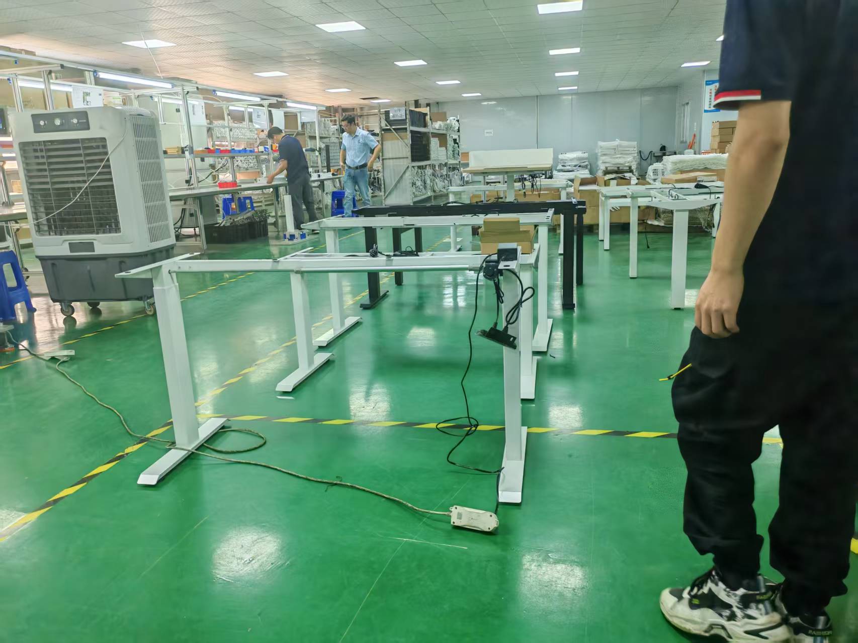 Precision in Motion: Bakit Ang Huagang Electric Standing Desk Frame ang Nagtatakda ng Stability