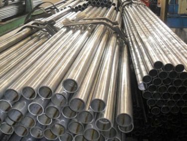 Beyond the Surface: Paano Ino-optimize ng Precision Steel Tubes ang Performance ng Electric Motor